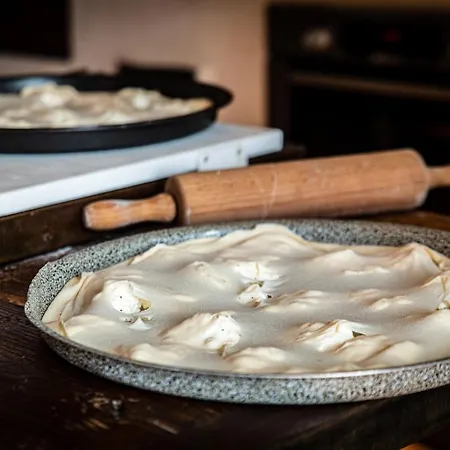 Olivenere 拉瓦尼亚