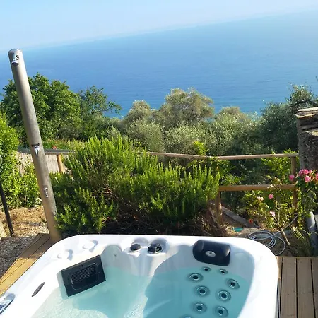 Olivenere * 拉瓦尼亚