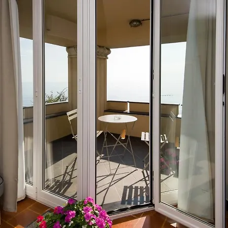Farm stay Olivenere Lavagna