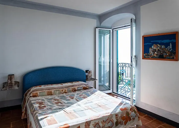 Olivenere * לאווניה